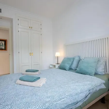 דירה Stylish 2br With Big Terrace Near And Golf *